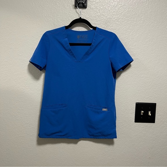 Figs Winning Blue Casma 3 Pocket Vneck Scrub Top Technical Collection  XS - Picture 2 of 7